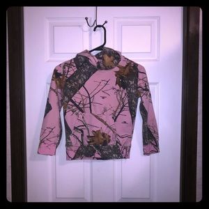 Mossy Oak pink sweatshirt